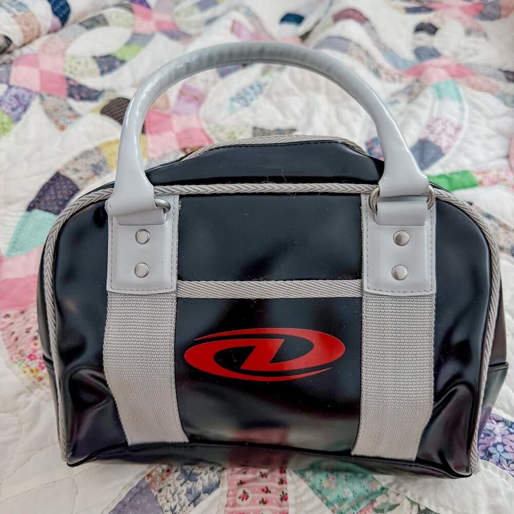 DKNY 2000s vintage sporty diesel handbag purse nylon sporty 90s style